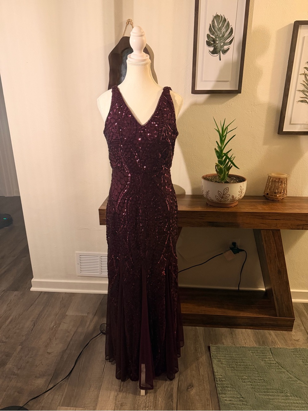 Laura Petite Burgundy Sequin Maxi Dress Formal Evening Gown Size 8